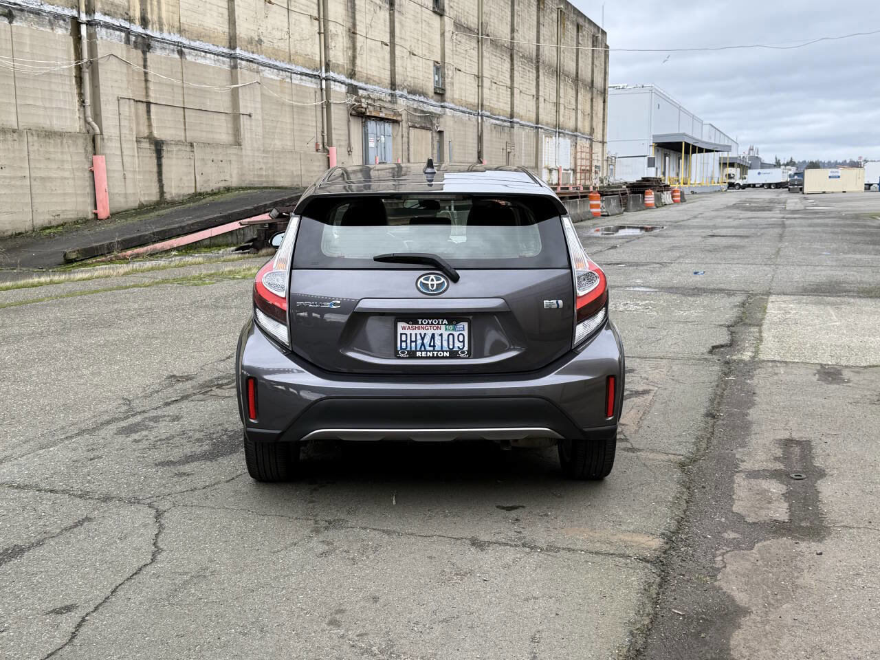 Used 2018 Toyota Prius C Four image 8