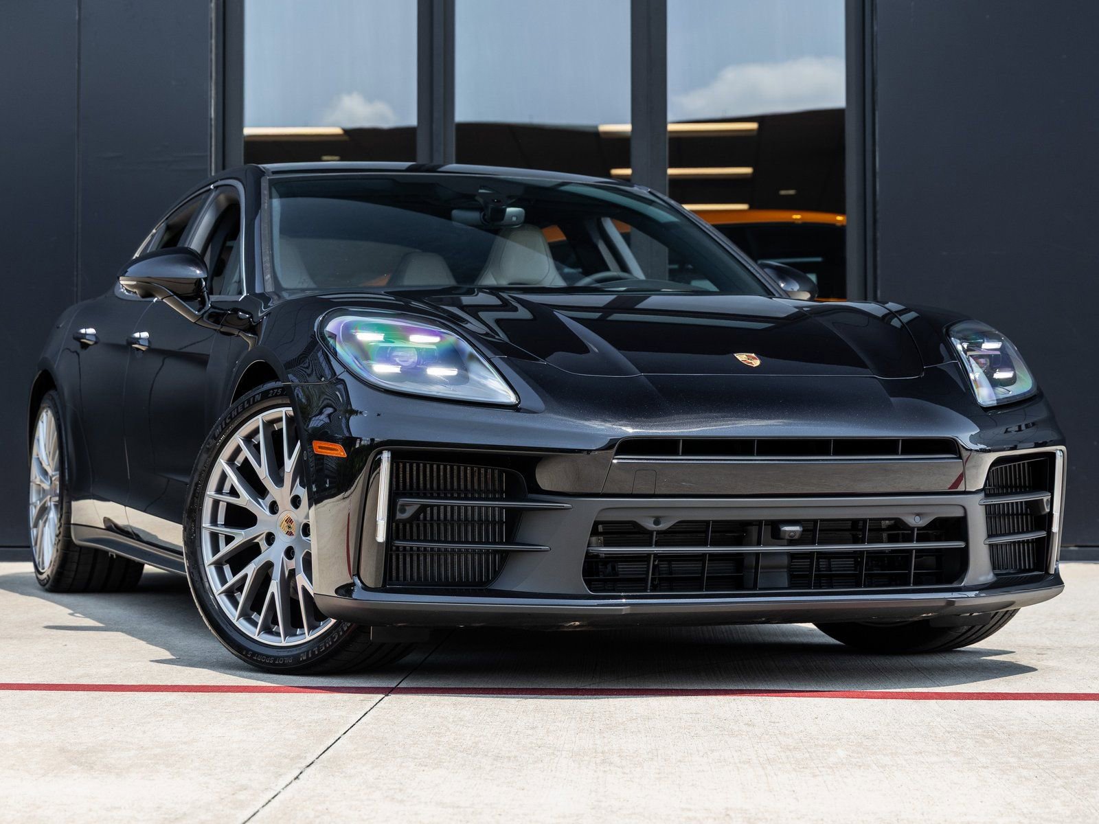 Certified 2025 Porsche Panamera image 6