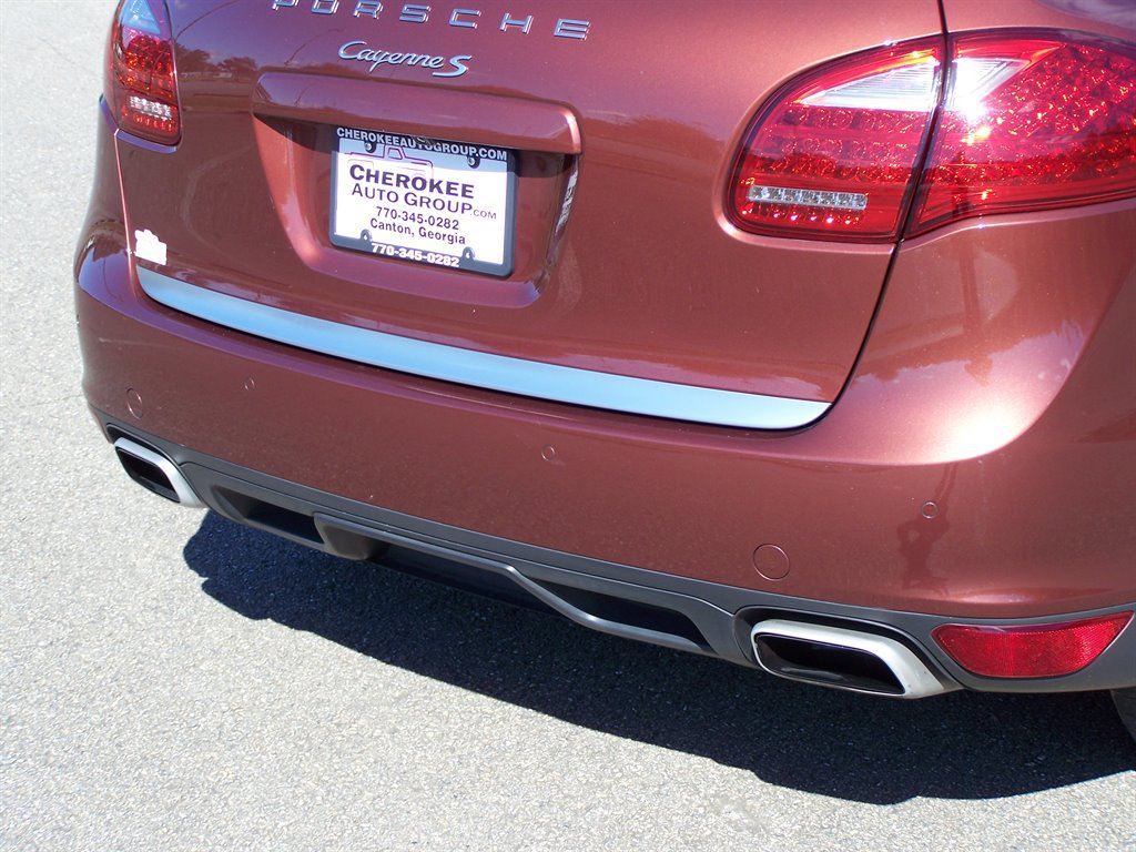 Used 2012 Porsche Cayenne S image 25