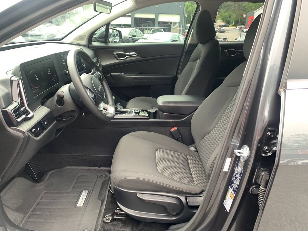 Used 2023 Kia Sportage LX AWD/4WD image 13