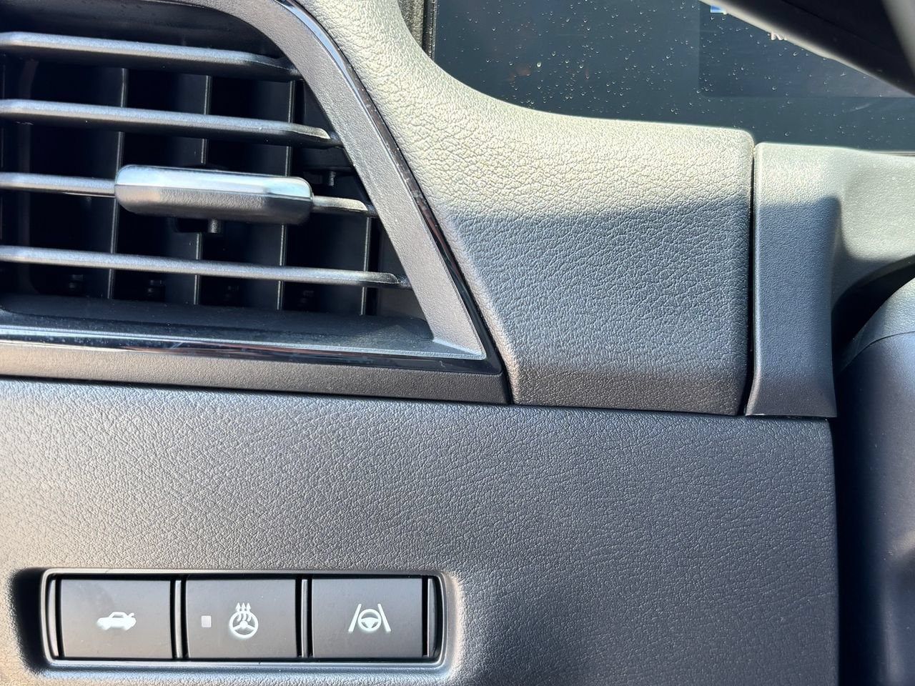 New 2026 Nissan Sentra SR w/ SR Premium Package FWD image 30