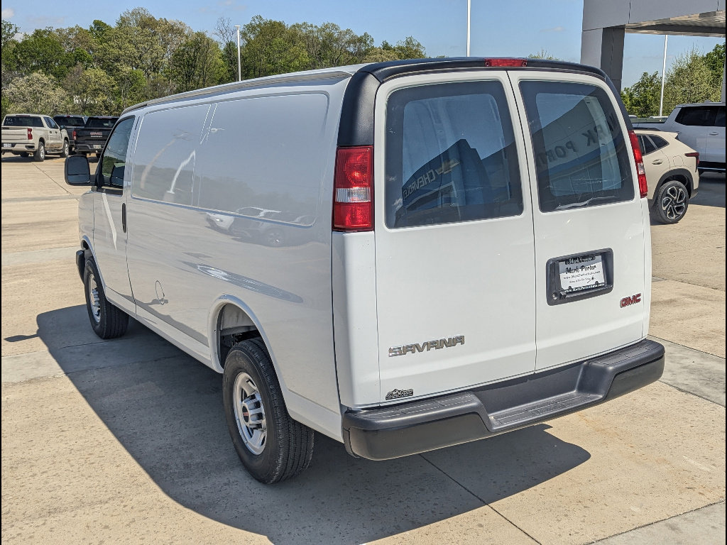 New 2026 GMC Savana 2500 w/ Enhanced Convenience Package RWD image 8