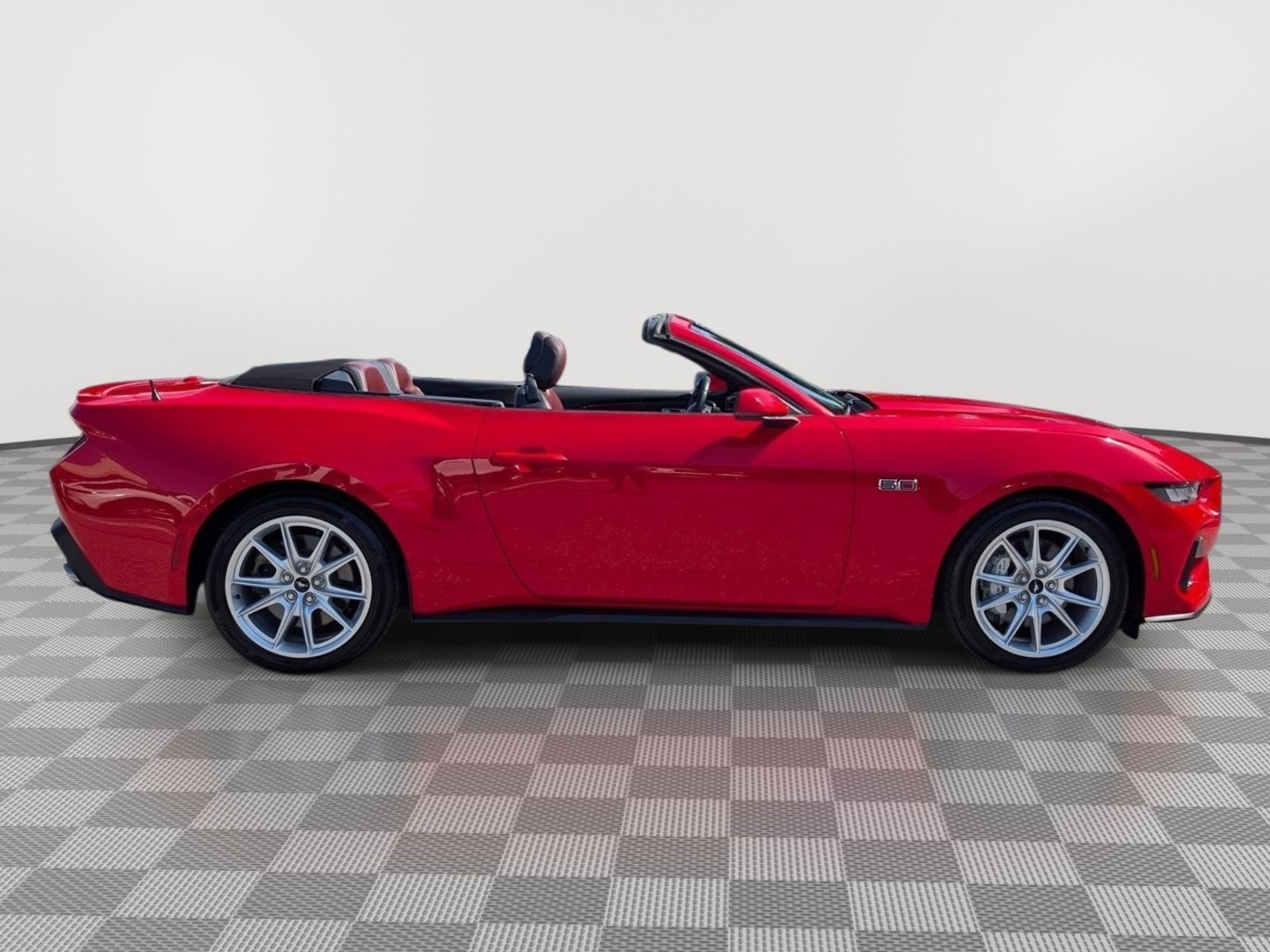 Used 2025 Ford Mustang GT Premium RWD image 6