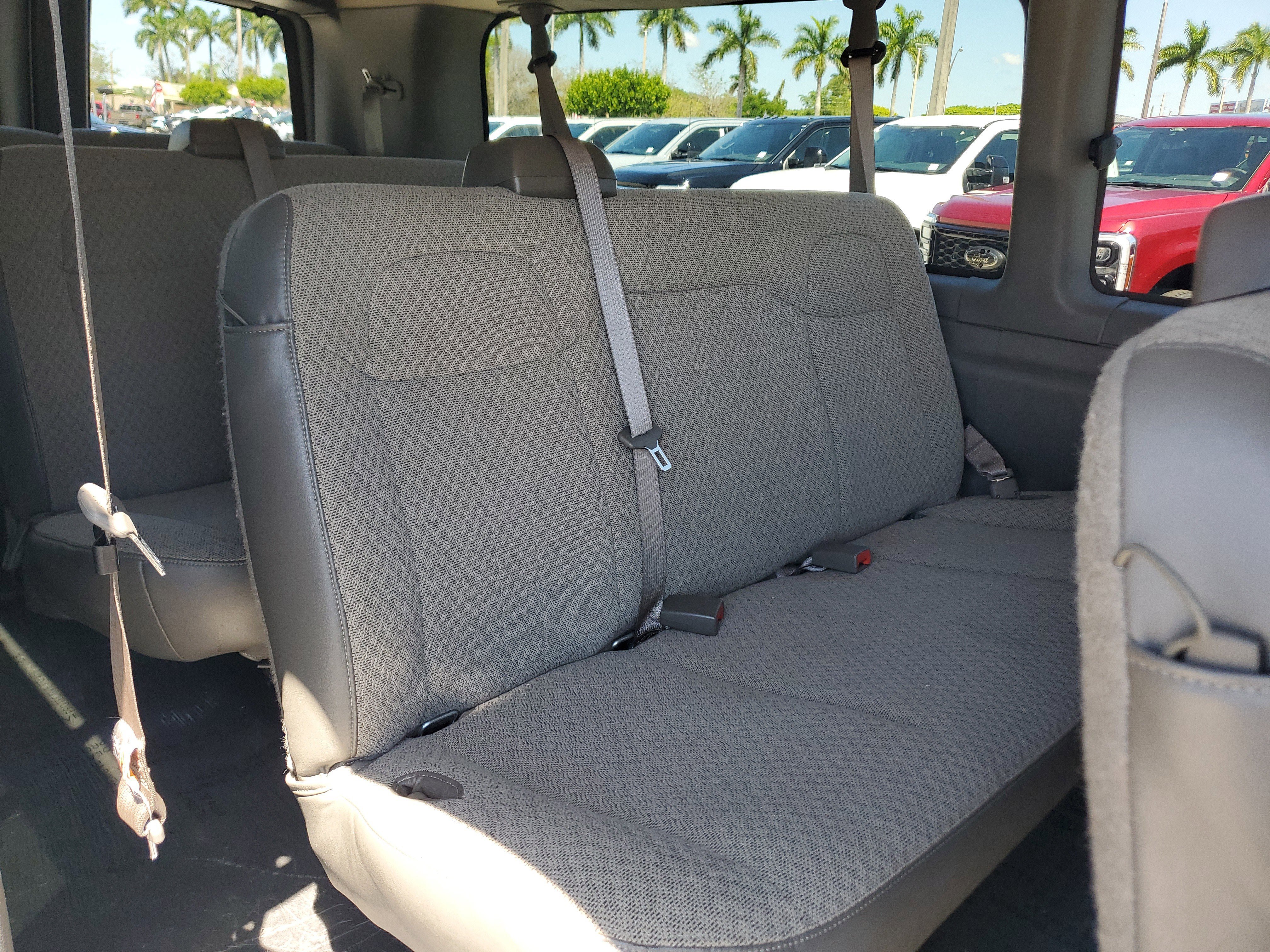 Used 2025 Chevrolet Express 3500 LT w/ LT Preferred Equipment Group RWD image 12