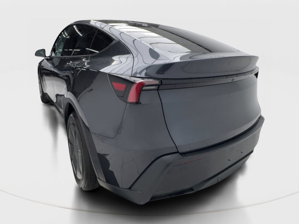 Used 2026 Tesla Model Y 2WD image 10