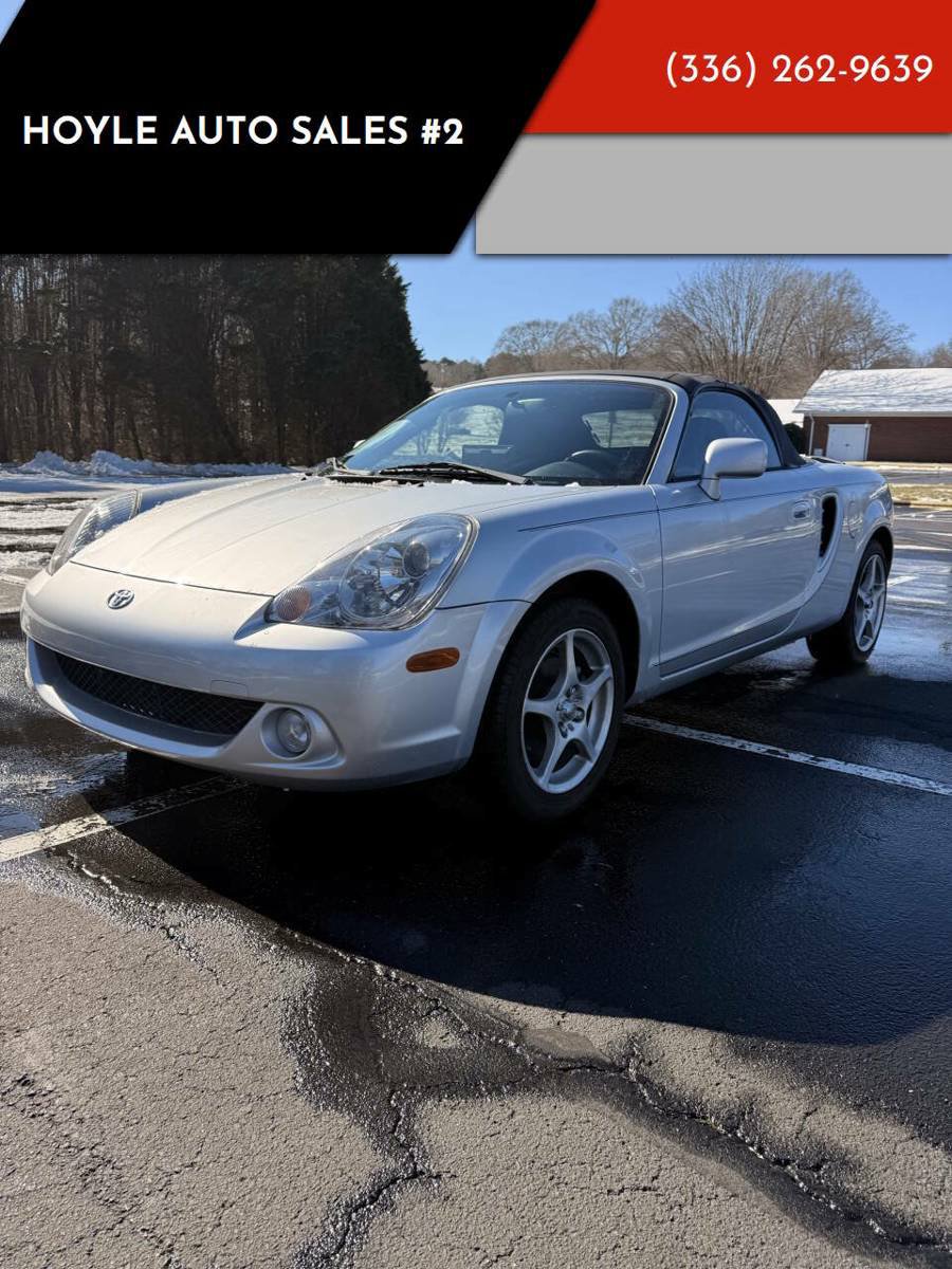 Used 2003 Toyota MR2 RWD image 2