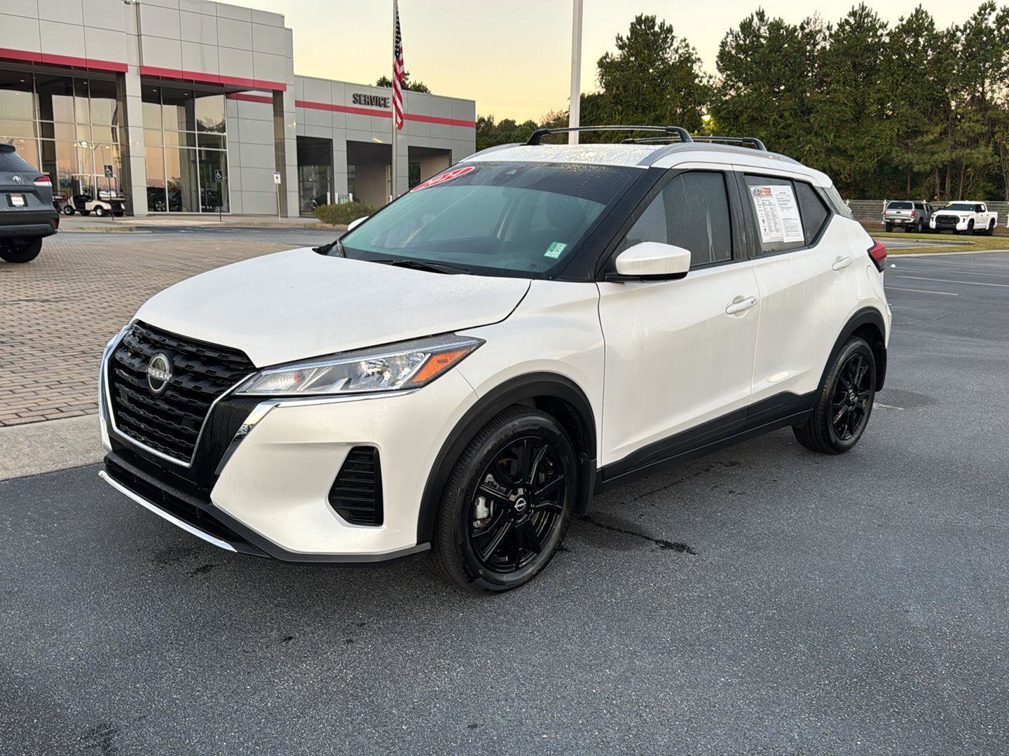 Used 2024 Nissan Kicks SV w/ Exterior Package