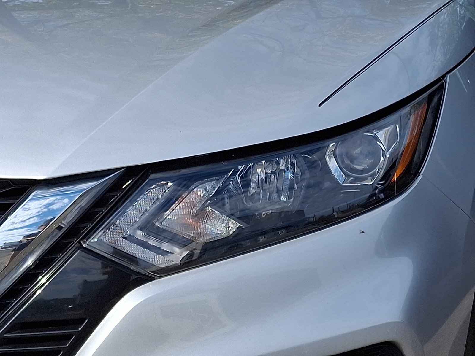 Used 2020 Nissan Rogue Sport SV w/ Technology Package AWD/4WD image 4