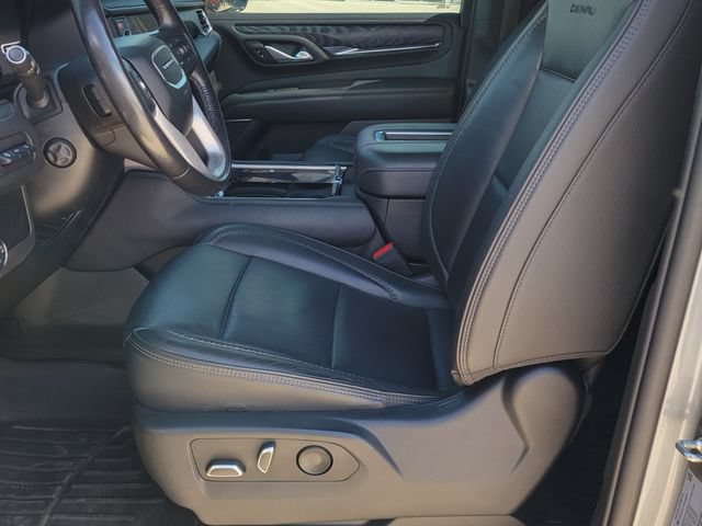 Used 2022 GMC Yukon XL Denali AWD/4WD image 6