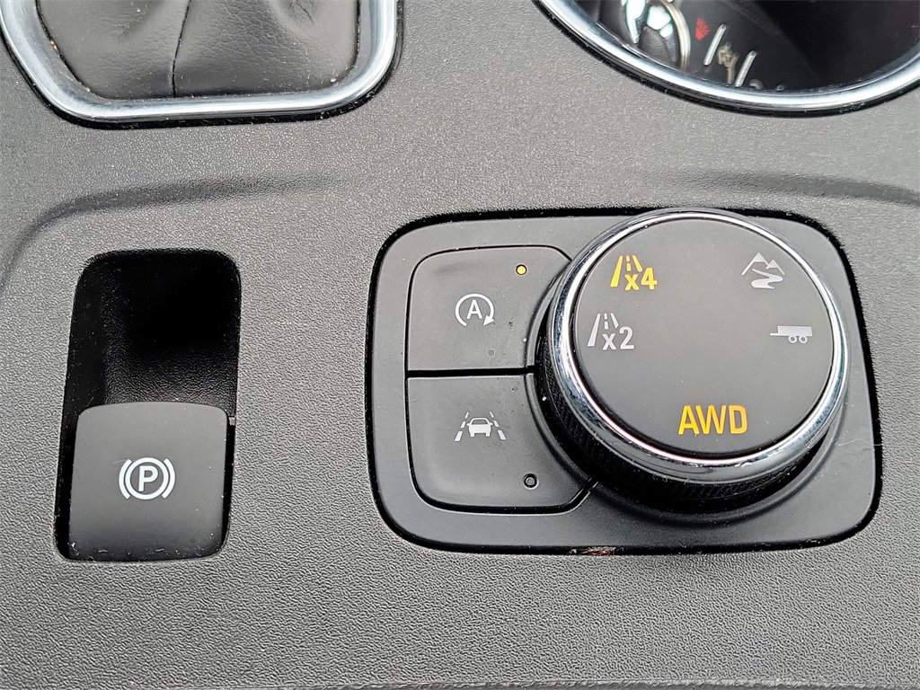 Used 2023 Chevrolet Traverse LT w/ LPO, Floor Liner Package image 34