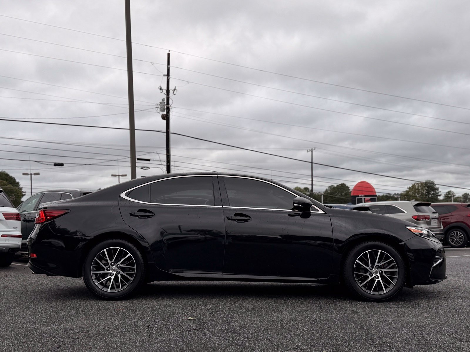 Used 2017 Lexus ES 350 w/ Luxury Package FWD image 6