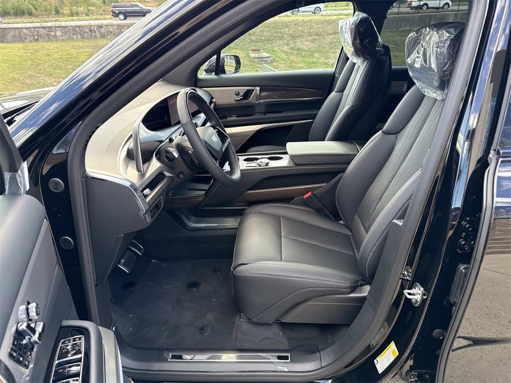 New 2026 Cadillac Vistiq Luxury image 8