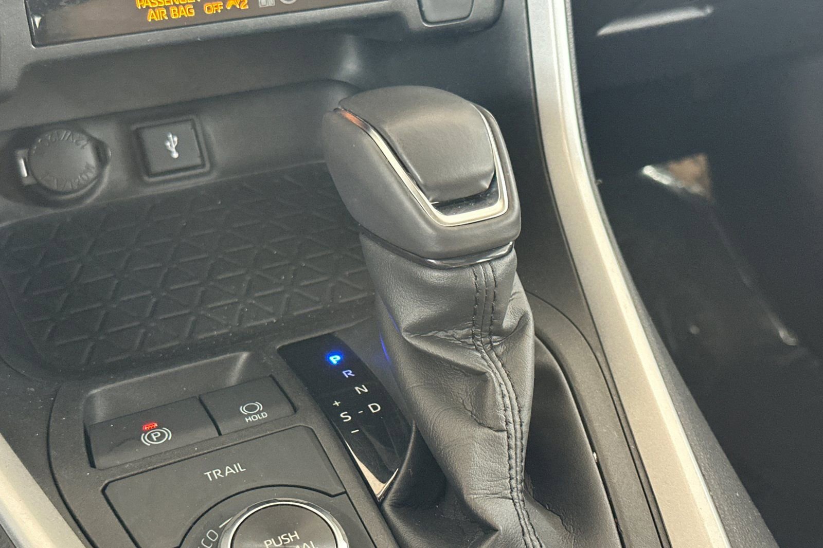 Certified 2022 Toyota RAV4 XLE Premium image 26