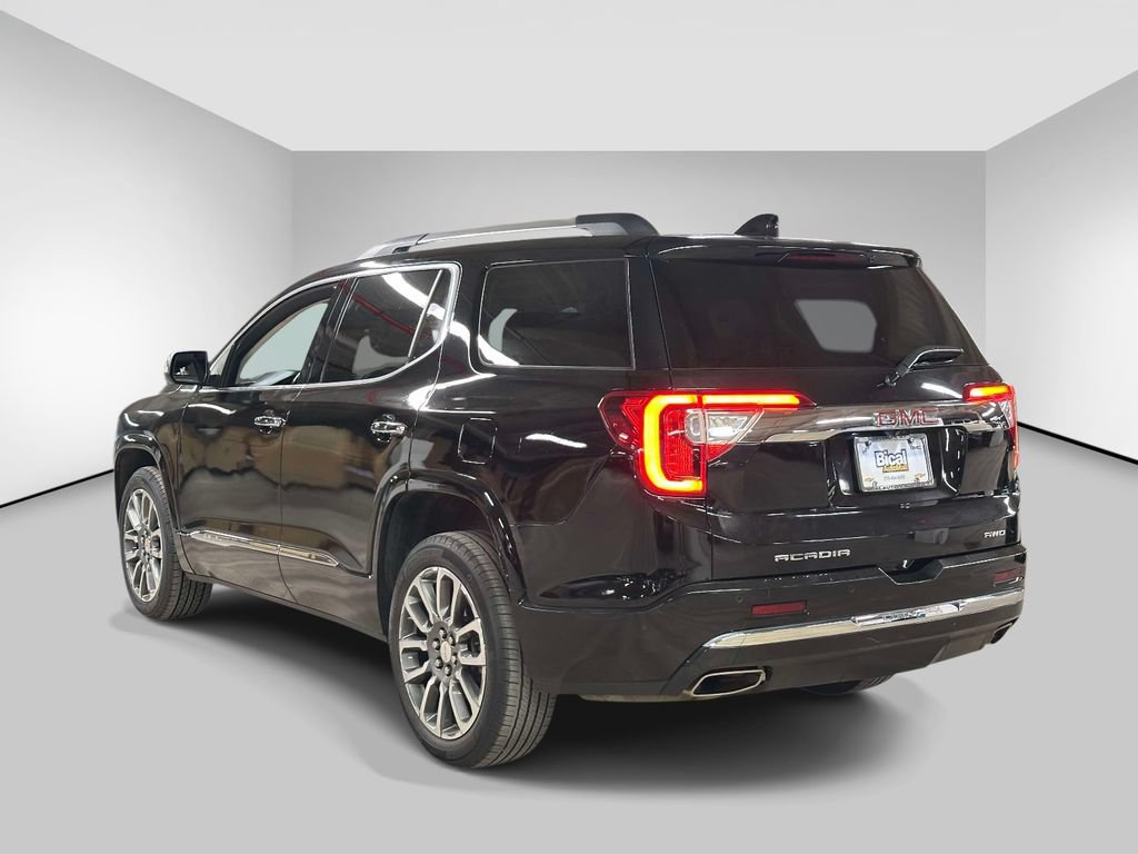 Used 2022 GMC Acadia Denali w/ Denali Technology Package AWD/4WD image 3