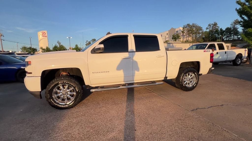 Used 2017 Chevrolet Silverado 1500 LT w/ All Star Edition AWD/4WD image 3