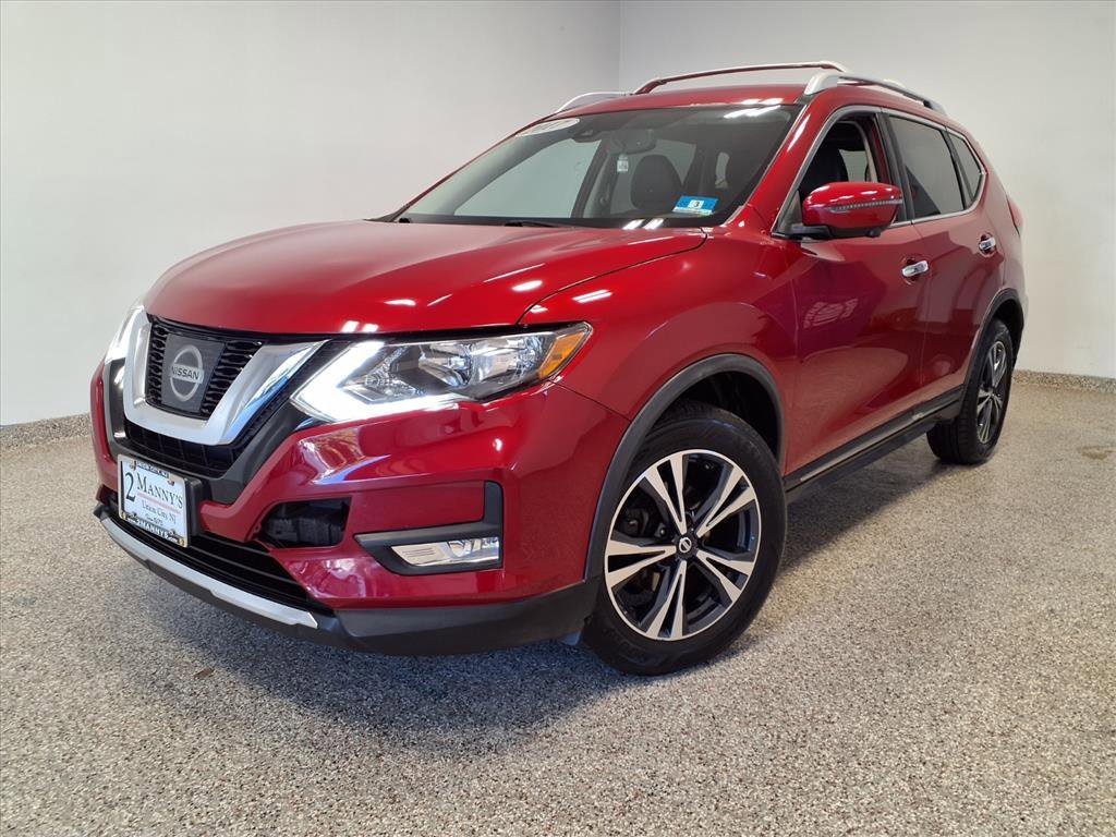 Used 2017 Nissan Rogue SL
