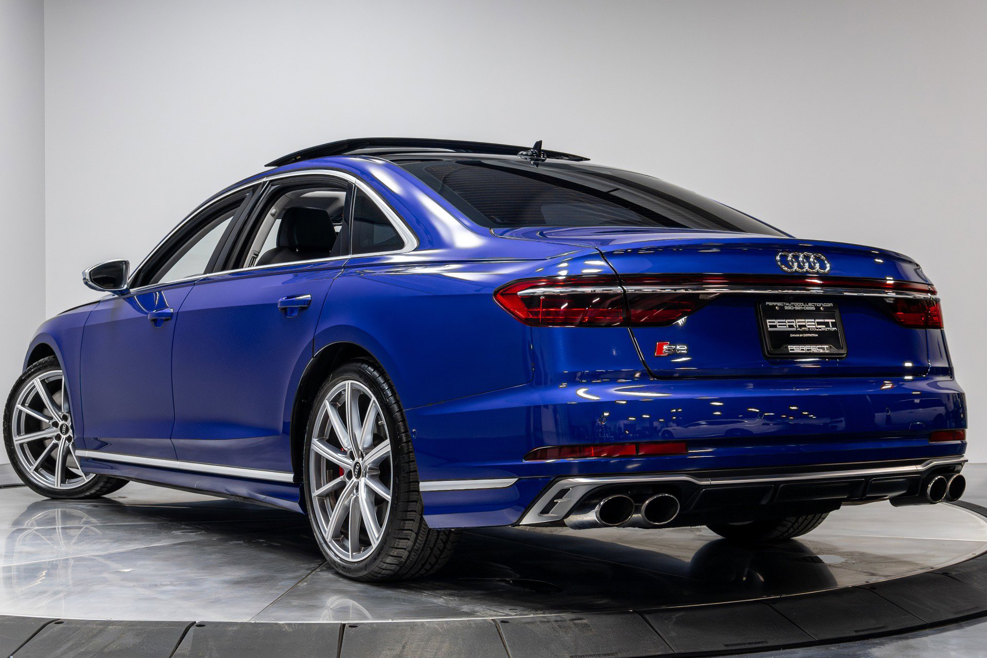 Used 2023 Audi S8 image 49