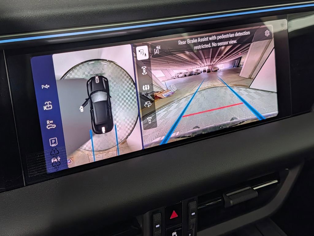 New 2026 Porsche Macan 4 Electric image 31