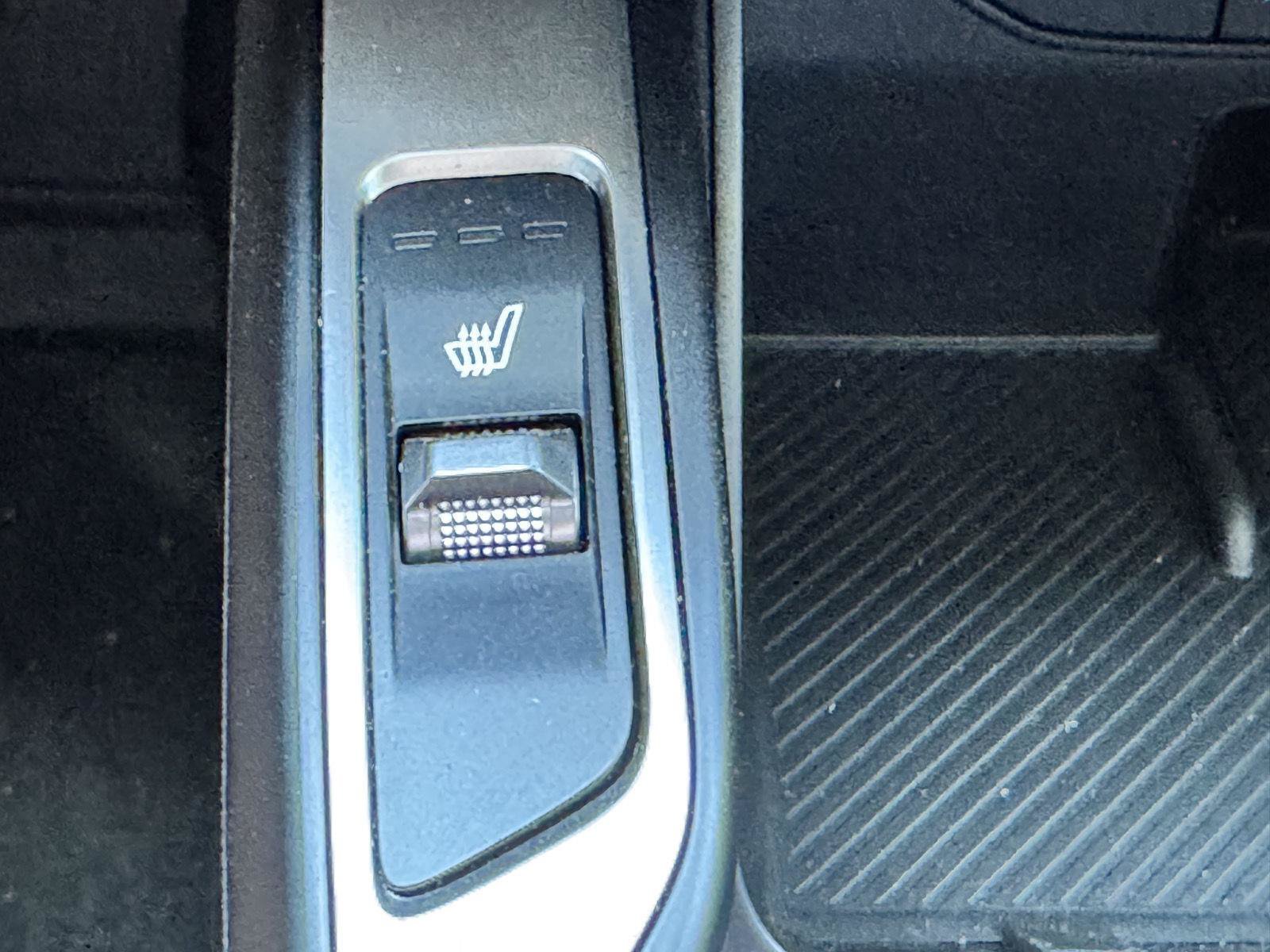 Used 2025 Kia Sorento EX w/ Panoramic Sunroof Package FWD image 54