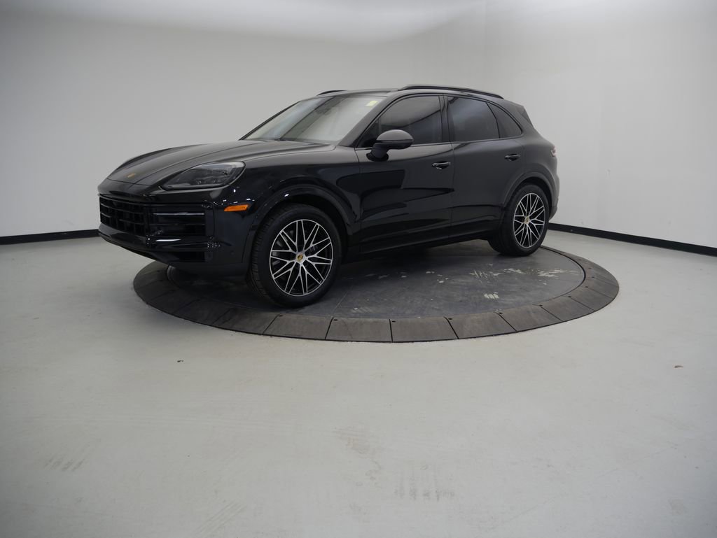 Certified 2024 Porsche Cayenne image 1