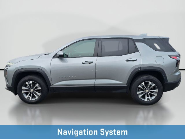 Used 2025 Chevrolet Equinox LT FWD image 2