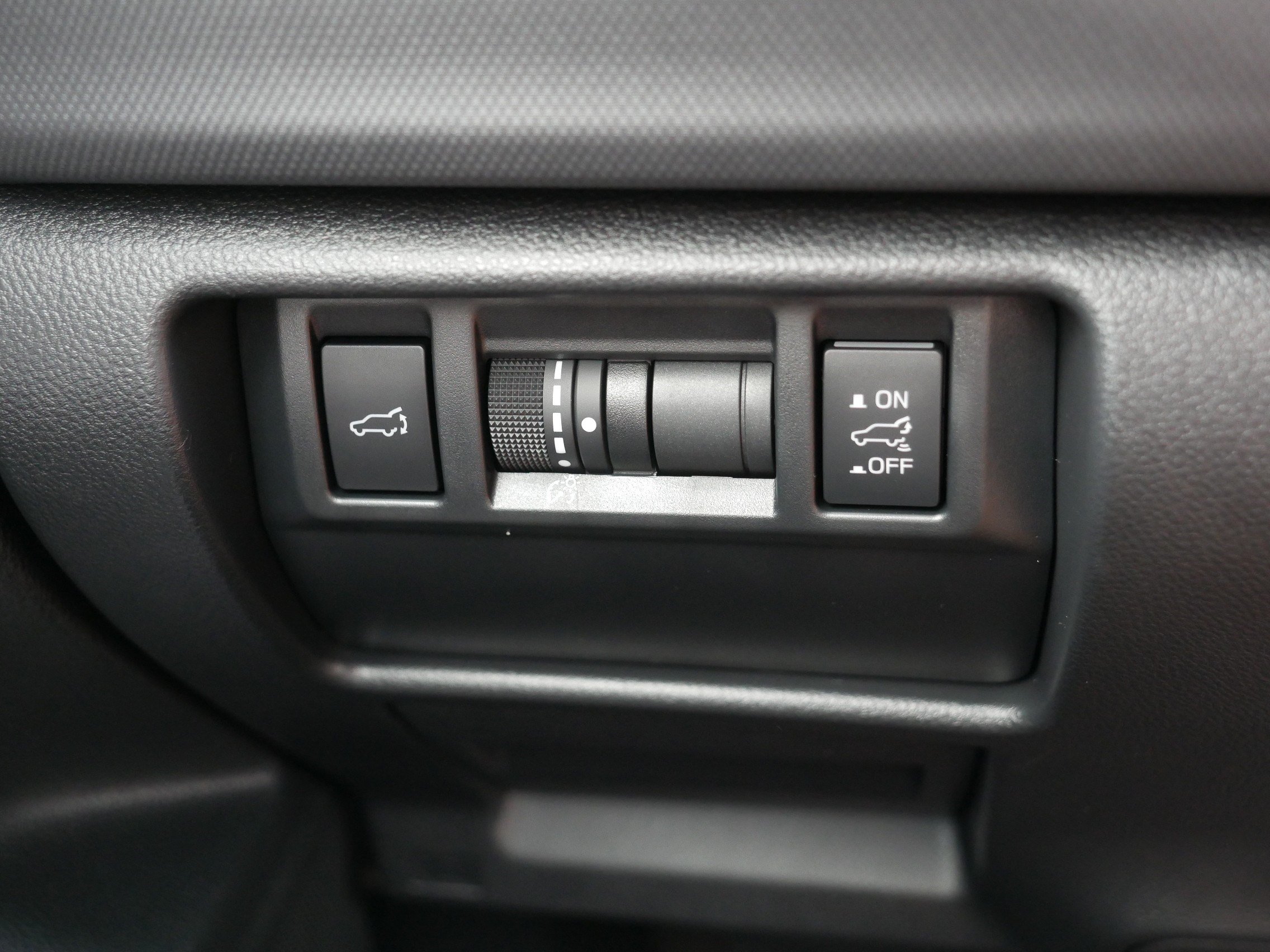 Used 2025 Subaru Forester Limited AWD/4WD image 26