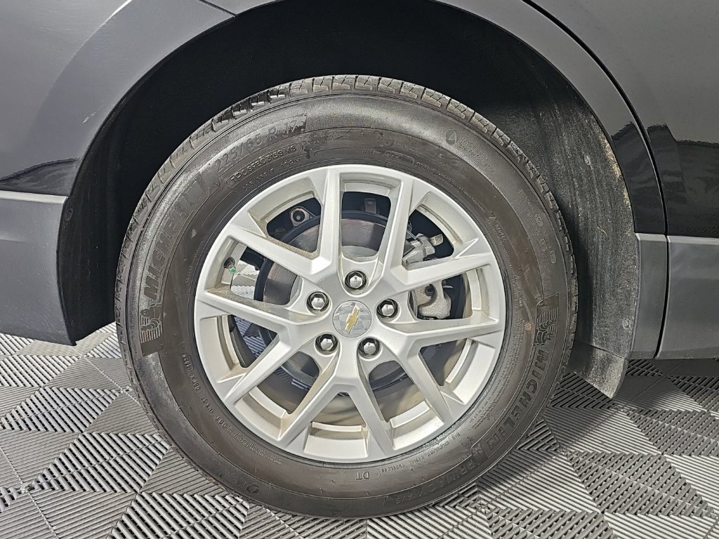 Used 2024 Chevrolet Equinox LS w/ LS Convenience Package FWD image 11