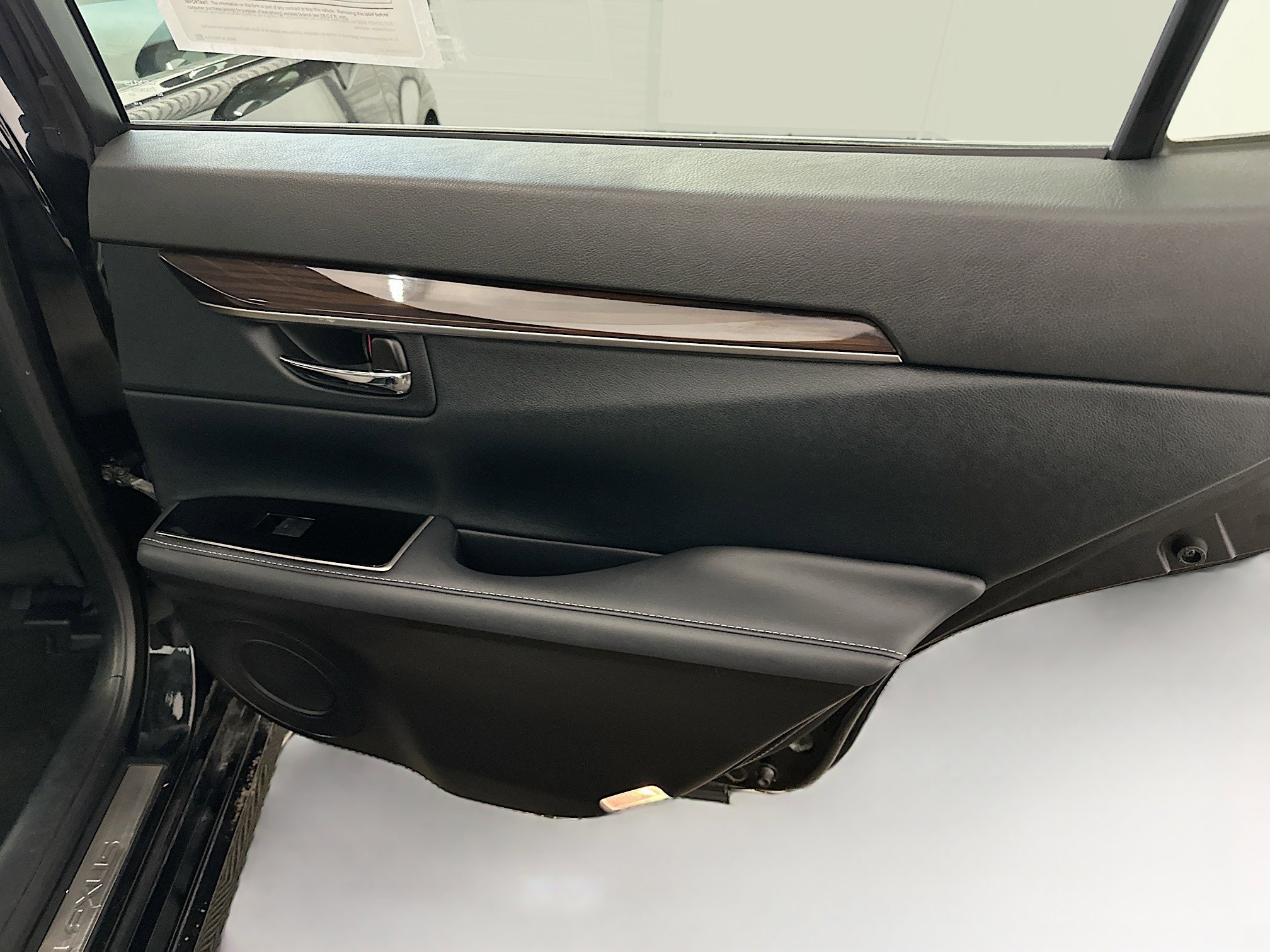 Used 2018 Lexus ES 350 w/ Luxury Package w/Wood Trim FWD image 33