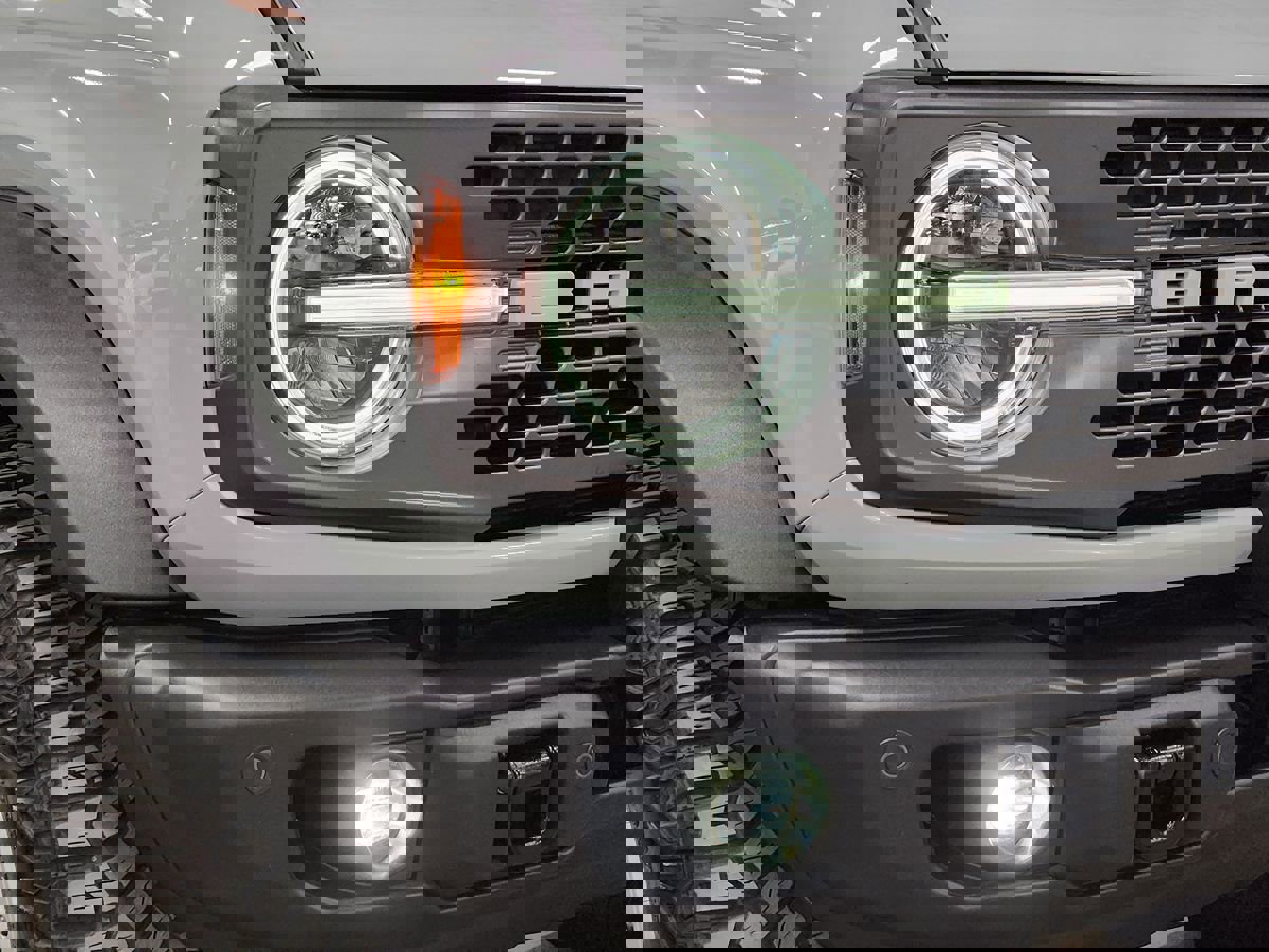 Used 2022 Ford Bronco Badlands w/ Sasquatch Package image 13