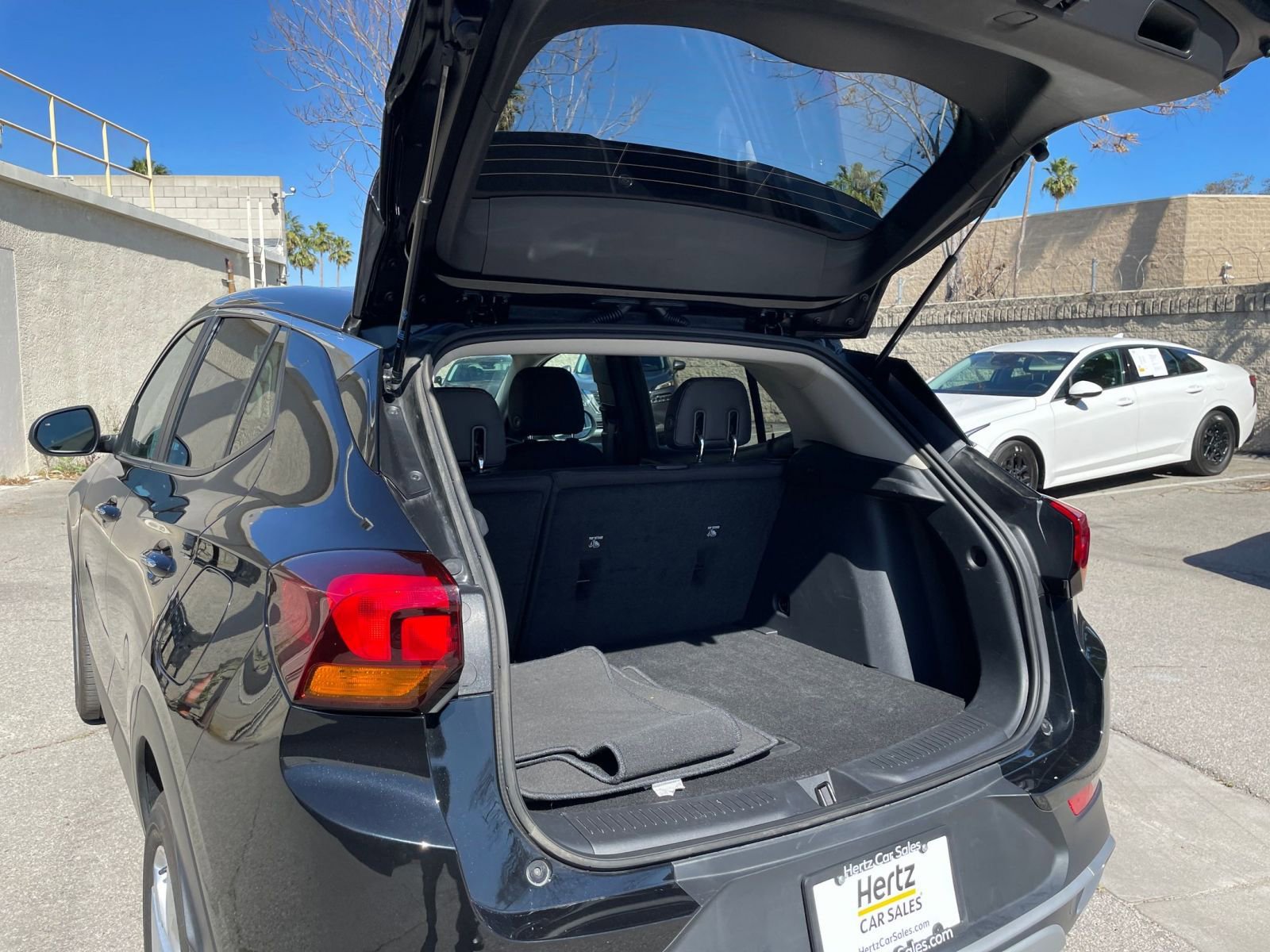 Used 2025 Buick Encore GX Preferred image 30