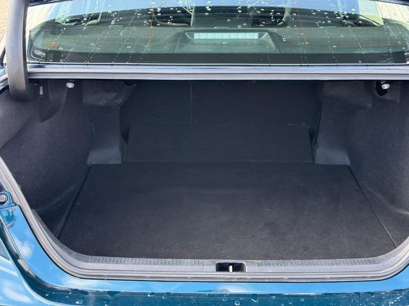 Used 2020 Toyota Camry SE image 9