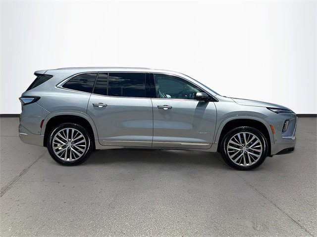 New 2025 Buick Enclave Avenir w/ Super Cruise Package image 3