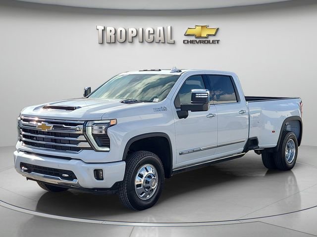 New 2026 Chevrolet Silverado 3500 High Country w/ Technology Package AWD/4WD image 1