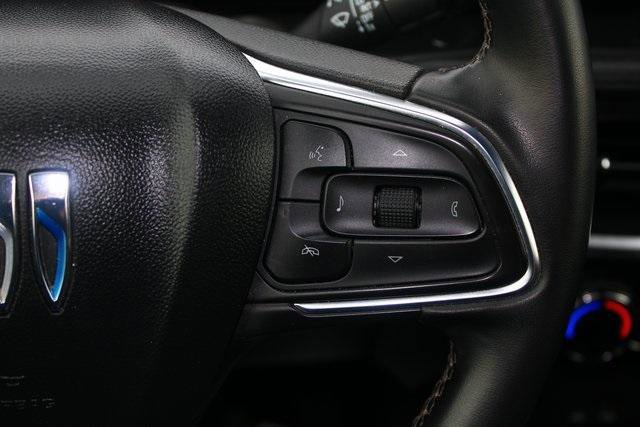Used 2024 Buick Encore GX Sport Touring image 15