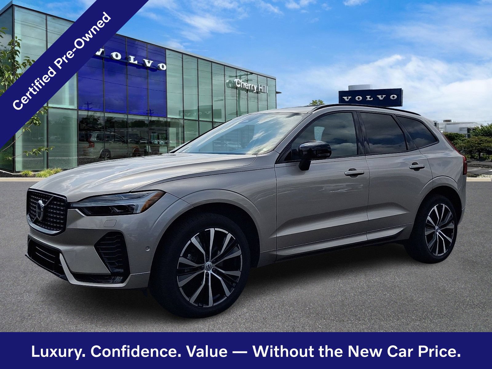Certified 2024 Volvo XC60 B5 Plus w/ Protection Package Premier AWD/4WD image 3