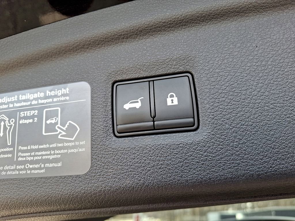 Used 2023 INFINITI QX50 Luxe AWD/4WD image 30