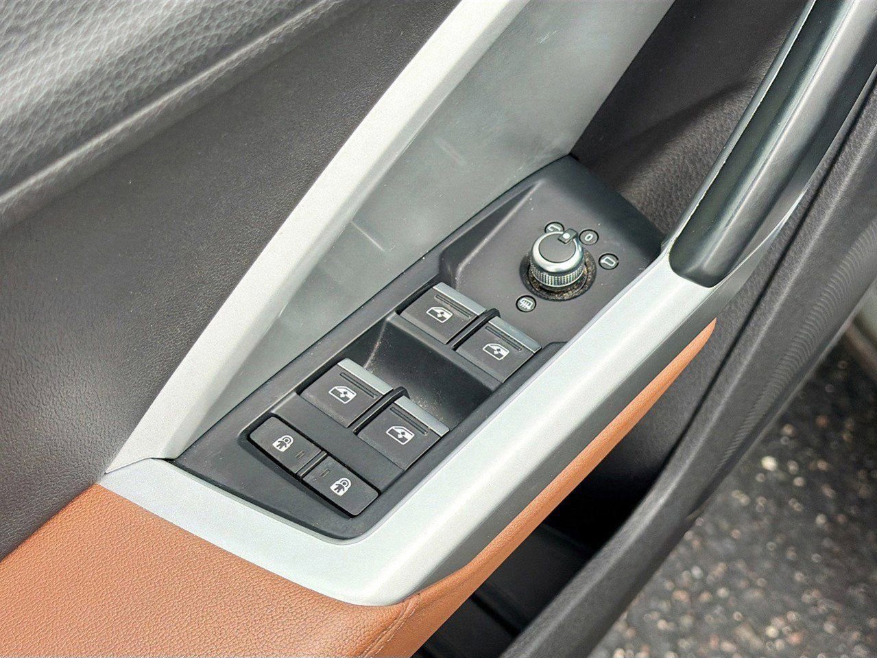 Used 2020 Audi Q3 2.0T Premium w/ Convenience Package image 24