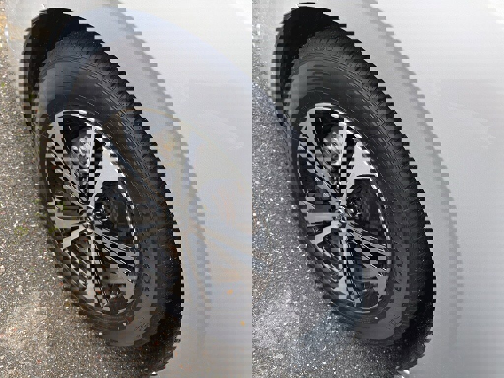 Used 2022 Nissan Sentra SV image 21