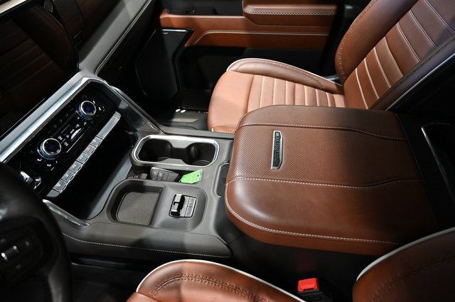 Used 2024 GMC Sierra 3500 Denali Ultimate image 28