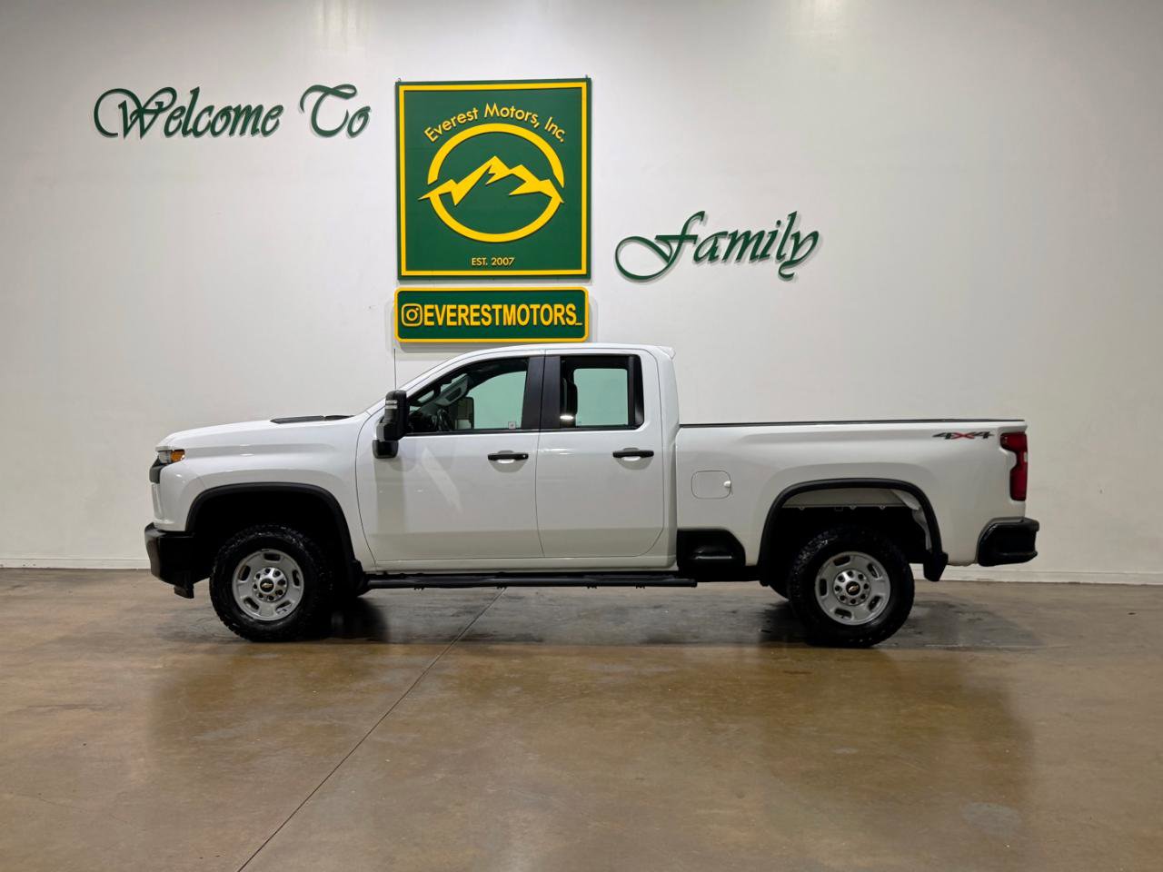 Used 2022 Chevrolet Silverado 2500 W/T w/ WT Fleet Convenience Package image 5