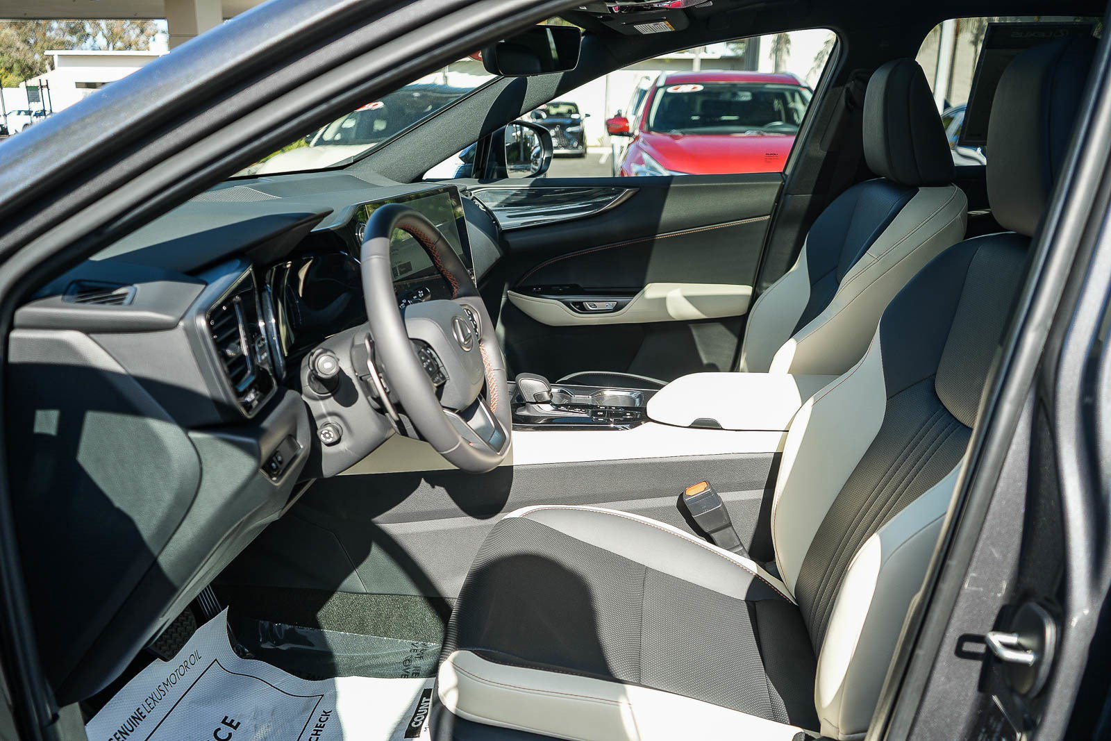 Used 2023 Lexus NX 350 AWD image 17