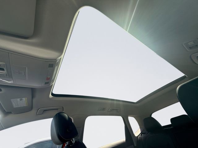 Used 2022 Volkswagen Taos SE image 22