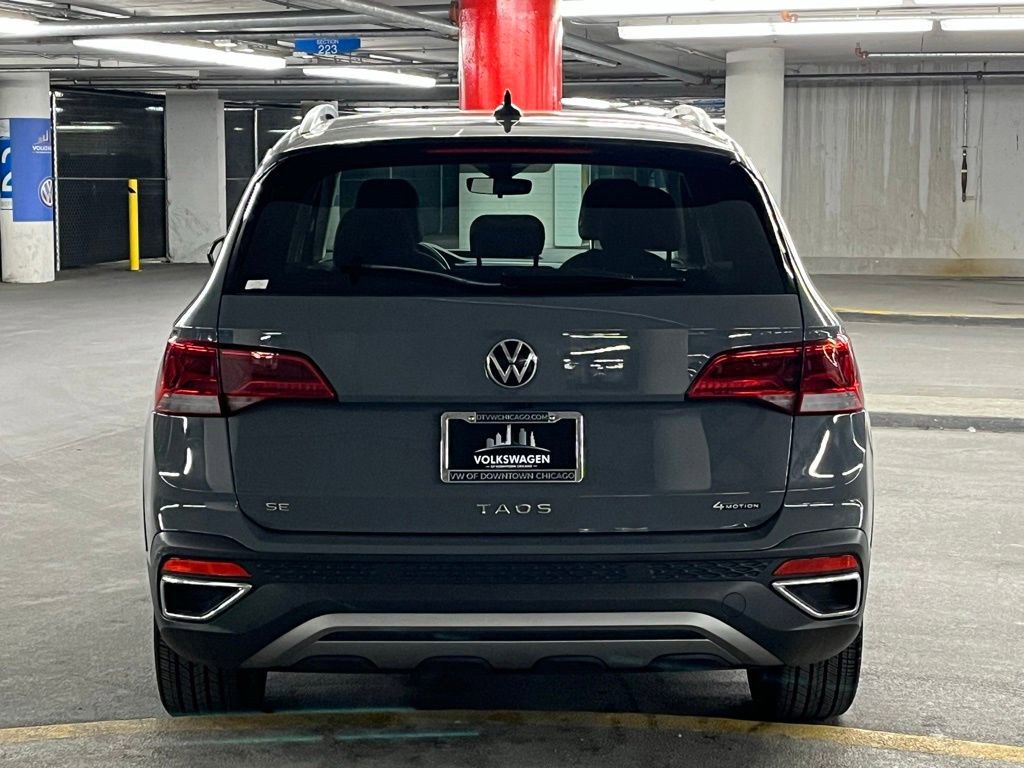 Used 2023 Volkswagen Taos SE w/ Panoramic Sunroof Package AWD/4WD image 32