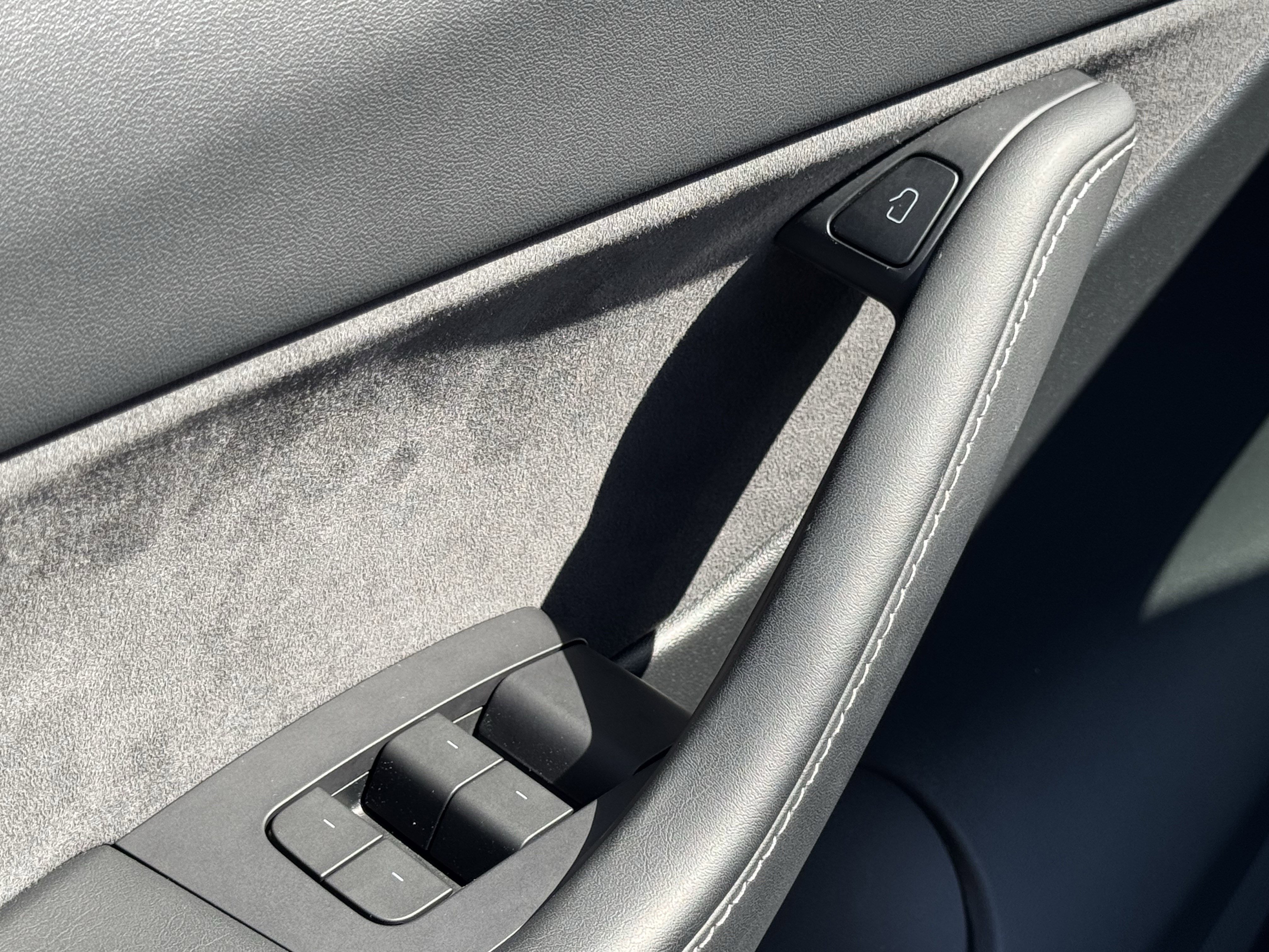 Used 2022 Tesla Model Y Performance image 15