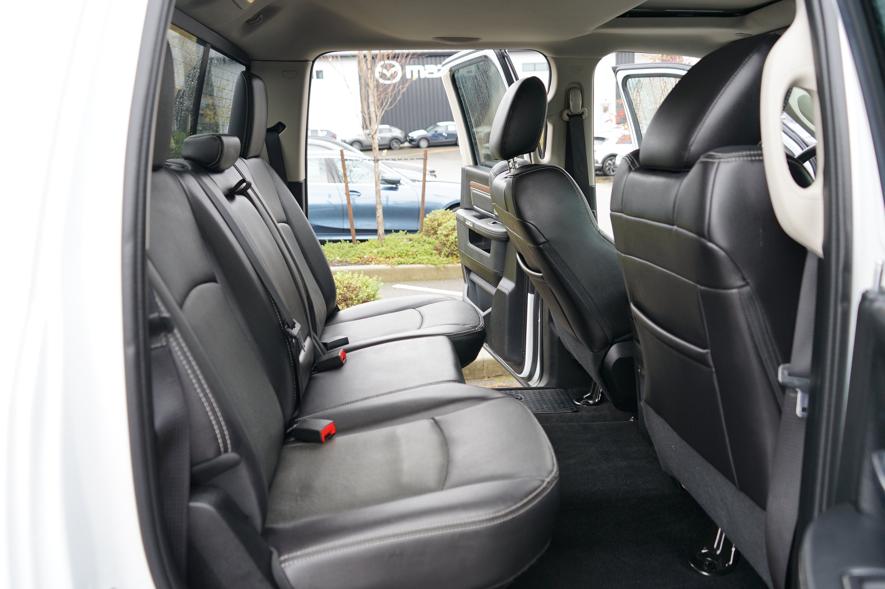 Used 2017 RAM 1500 Laramie w/ Convenience Group image 18