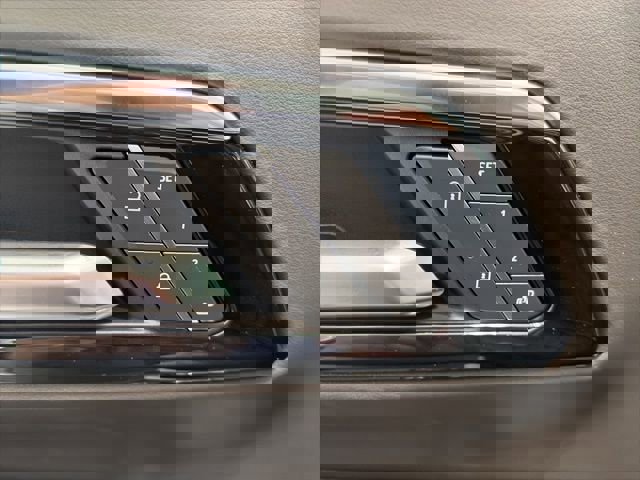 New 2026 Chevrolet Suburban High Country image 10