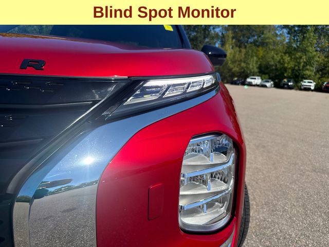 Used 2023 Mitsubishi Outlander SE image 5