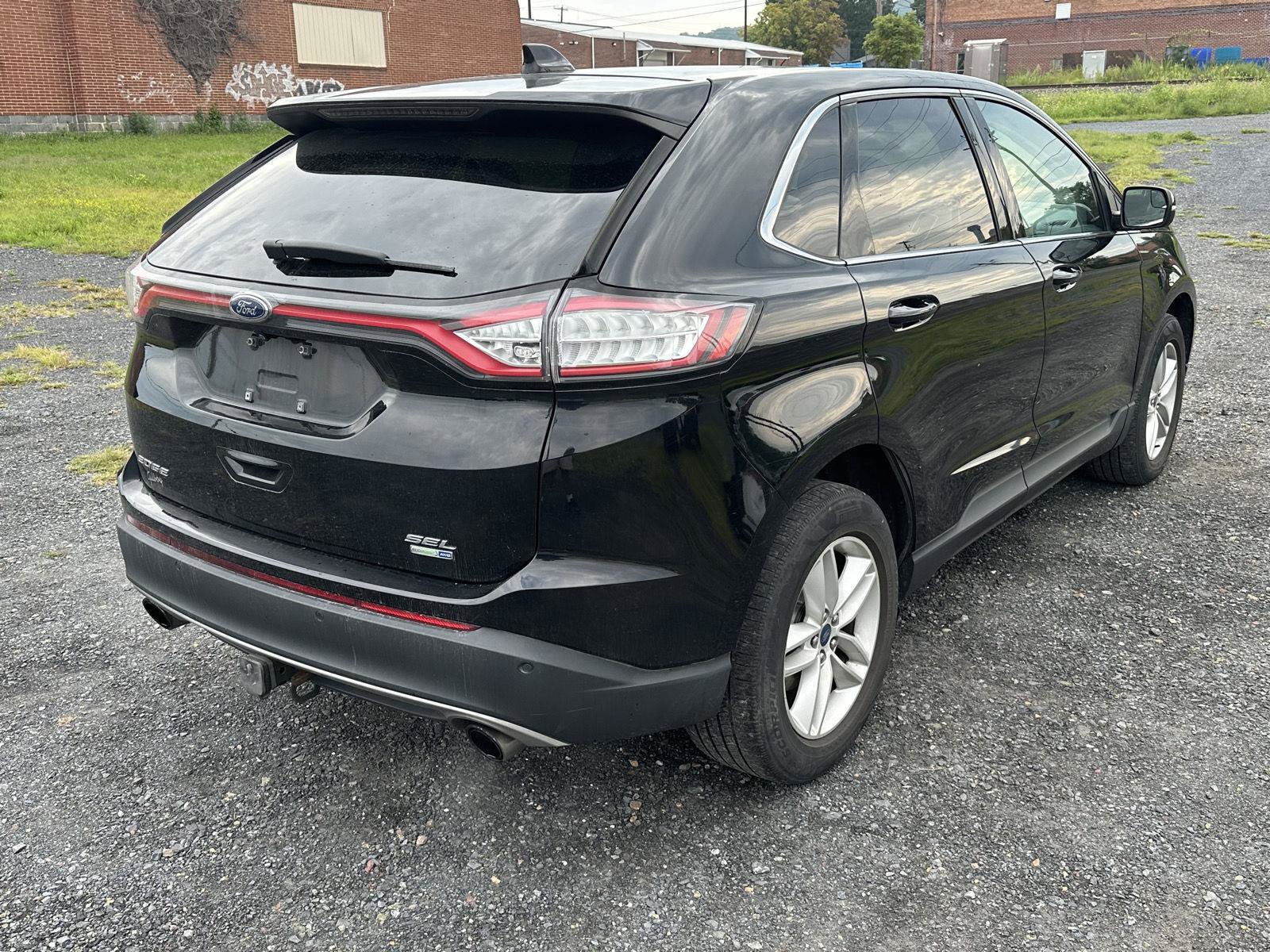Used 2018 Ford Edge SEL w/ Equipment Group 201A AWD/4WD image 8