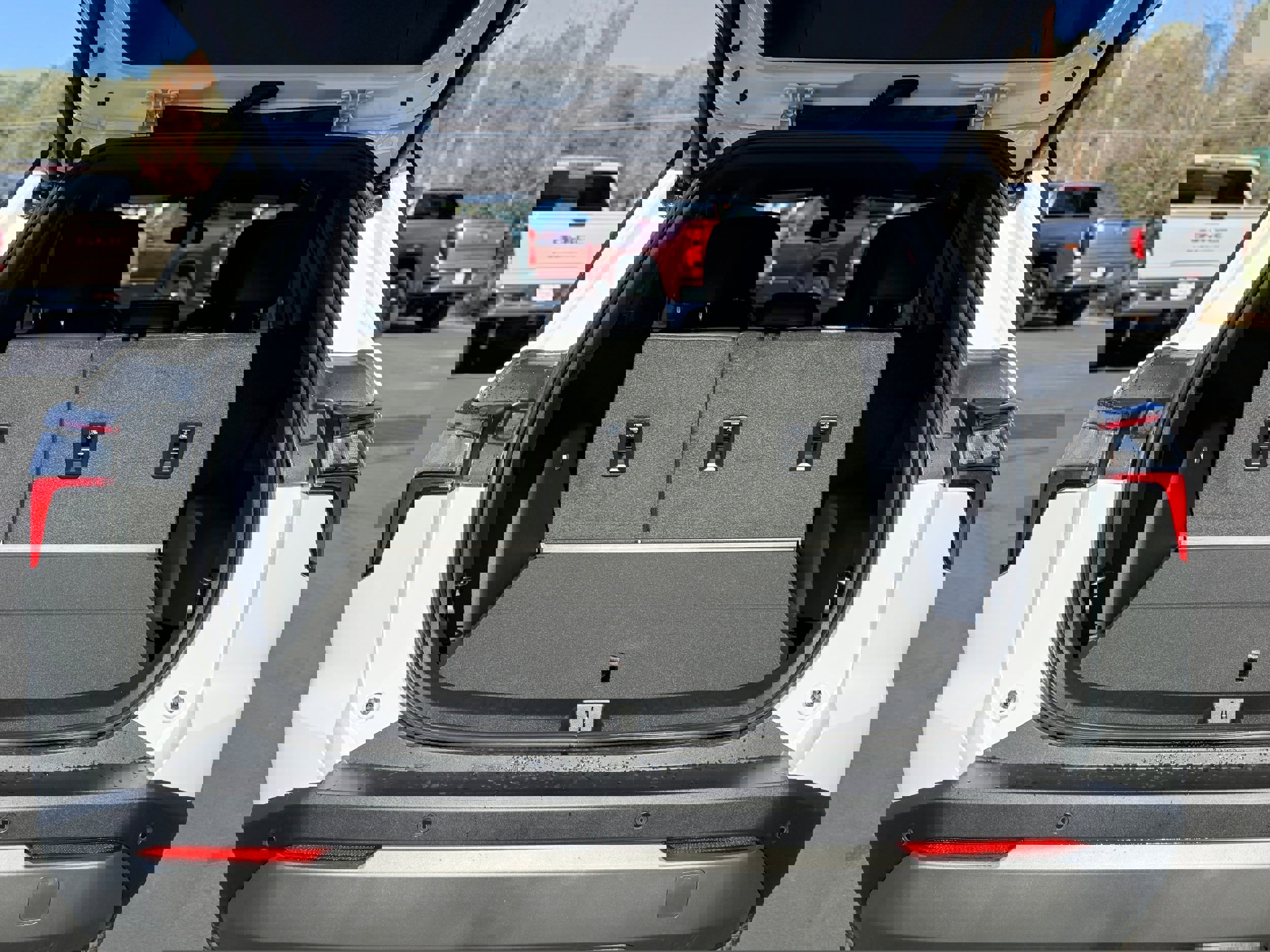 New 2026 Chevrolet Equinox LT w/ Convenience Package II image 7