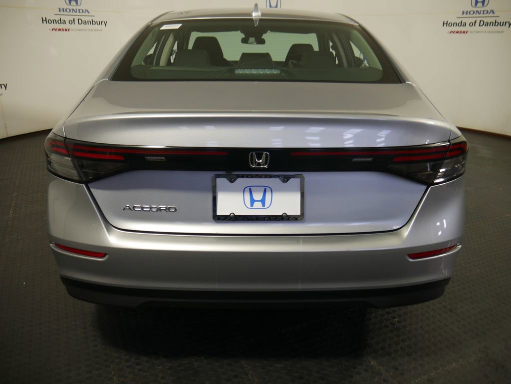 Used 2023 Honda Accord LX image 9